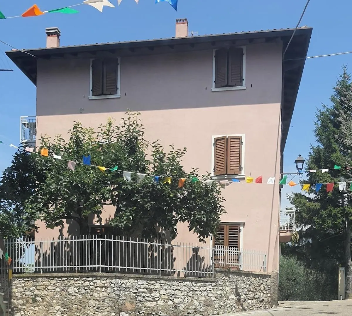 Marilena'S Large Apartament Brenzone sul Garda